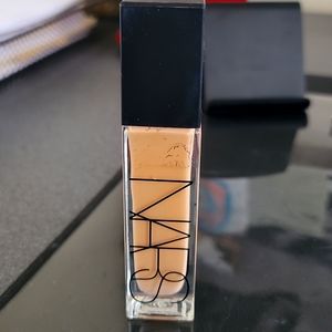 NARS Vallauris Natural Radiant Longwear Foundation